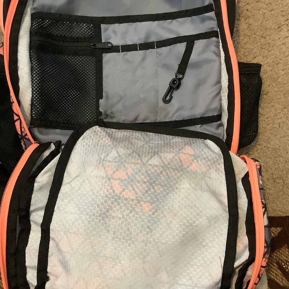 Adidas Triangular Pattern Backpack in Black and C… - image 4